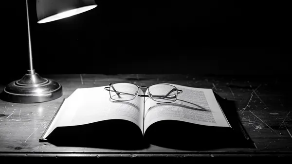 Leadership Communication Books: What Works and Why